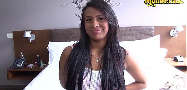  MAMACITAZ - Indira Uma Alex Moreno - Hot Colombiana Makes Love With Stranger At His Hotel Place